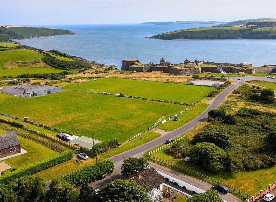 Wylde, Summercove, Kinsale, P17T998
