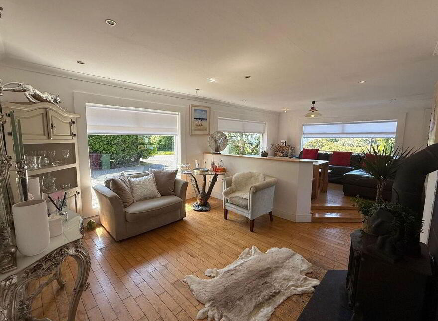 Wylde, Summercove, Kinsale, P17T998