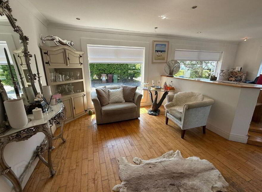 Wylde, Summercove, Kinsale, P17T998