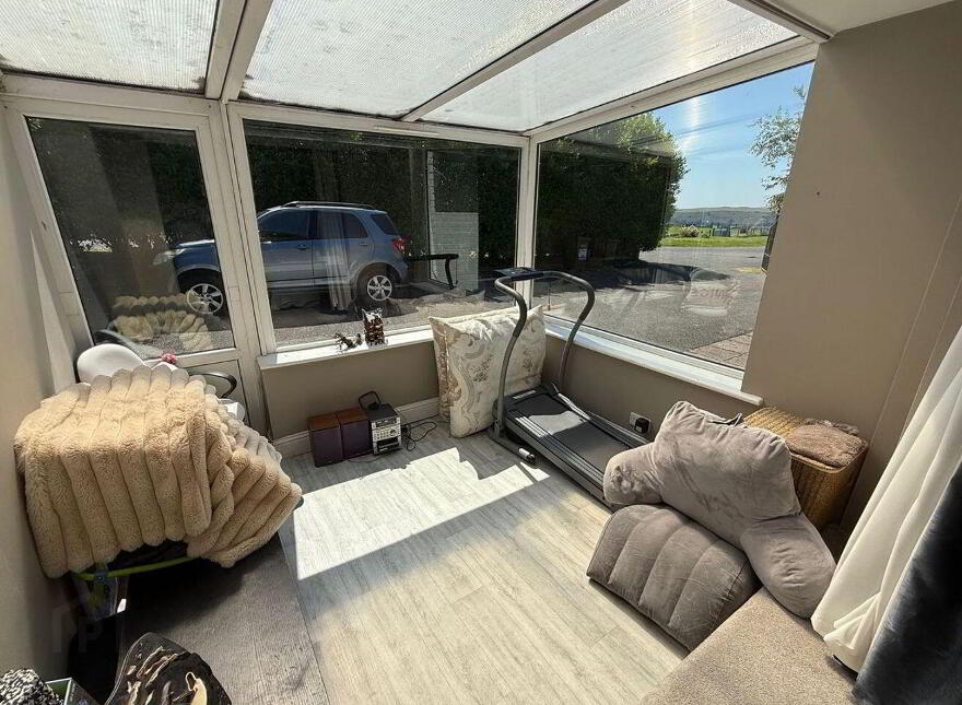 Wylde, Summercove, Kinsale, P17T998