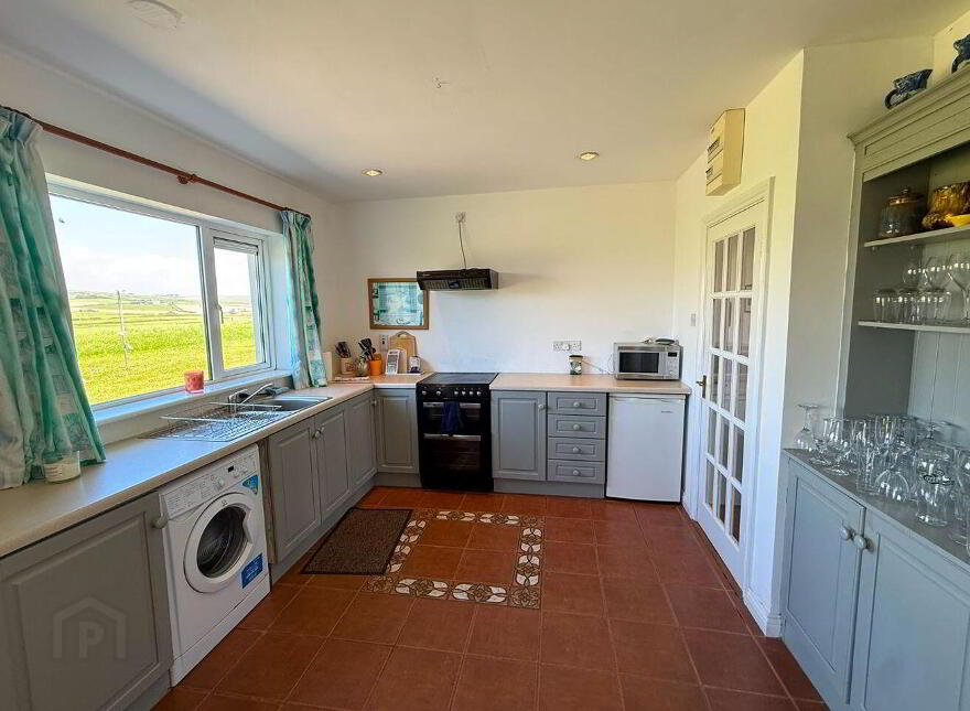 Lispatrick Lower, Old Head, Garrettstown, P17CV97