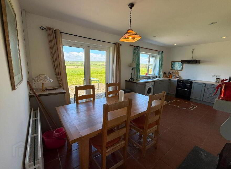 Lispatrick Lower, Old Head, Garrettstown, P17CV97