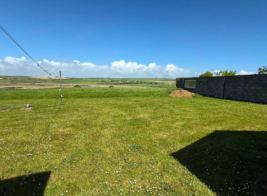 Lispatrick Lower, Old Head, Garrettstown, P17CV97
