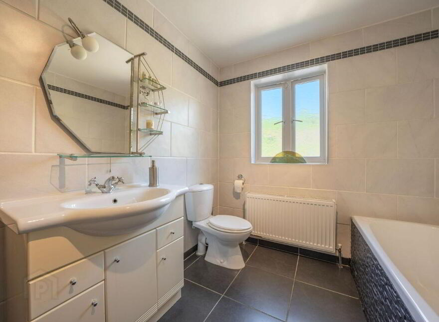 Gortnacrusha, Ballinspittle, P17NX04