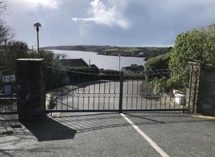 9A Ardbrack Heights, Kinsale, P17HF64