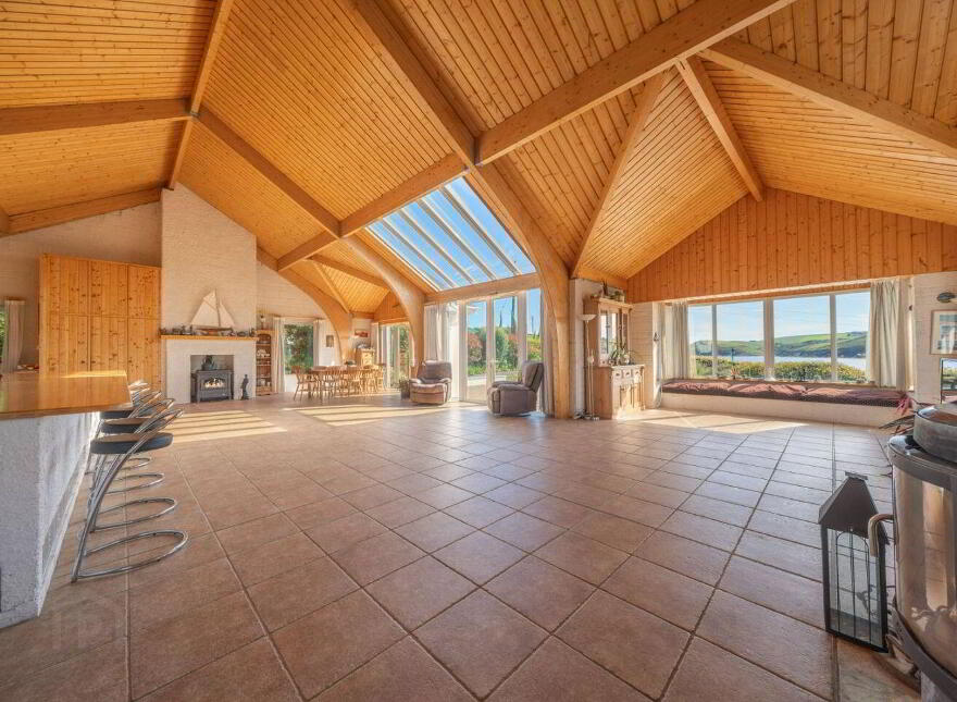 Cliffs Landing, Kinure, Oysterhaven, Kinsale, P17FC55