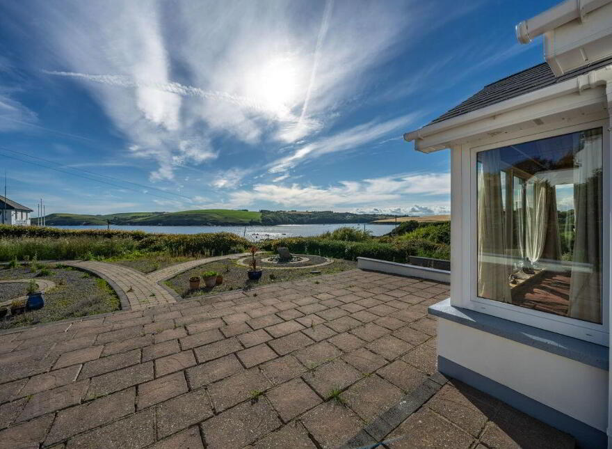 Cliffs Landing, Kinure, Oysterhaven, Kinsale, P17FC55