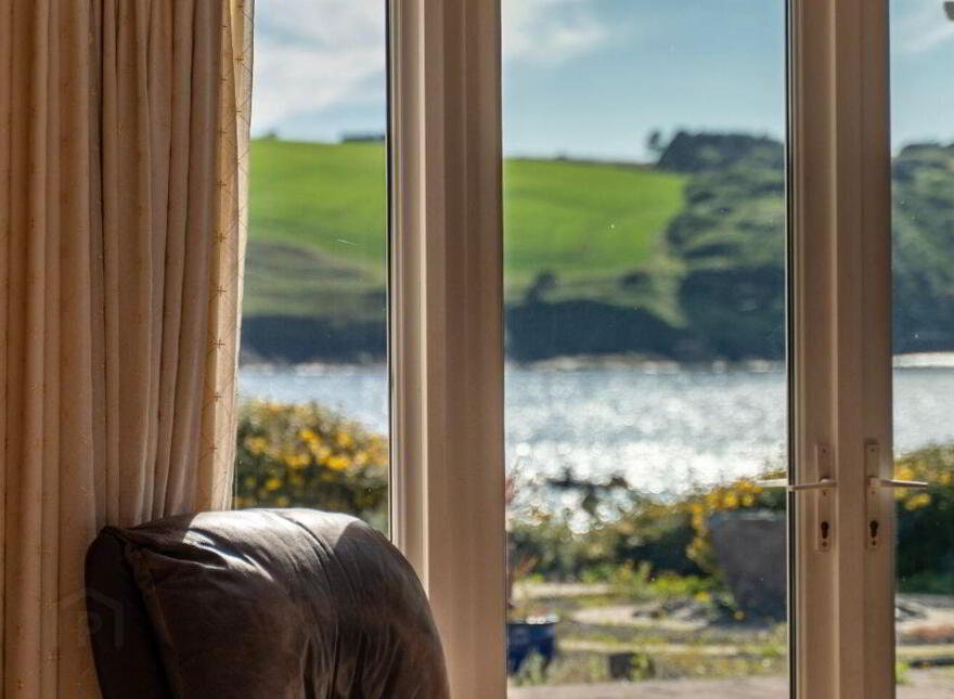 Cliffs Landing, Kinure, Oysterhaven, Kinsale, P17FC55