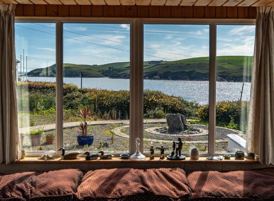 Cliffs Landing, Kinure, Oysterhaven, Kinsale, P17FC55