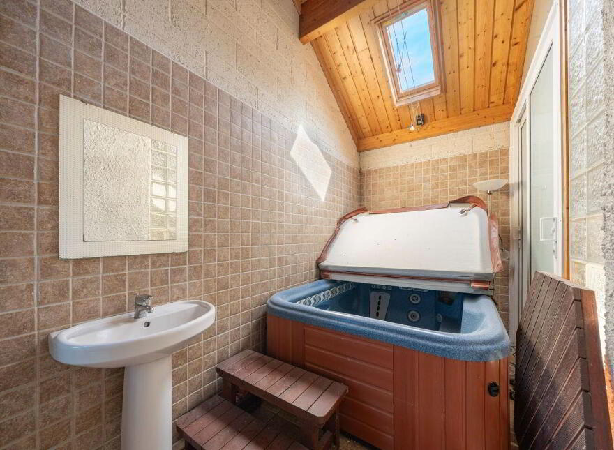 Cliffs Landing, Kinure, Oysterhaven, Kinsale, P17FC55