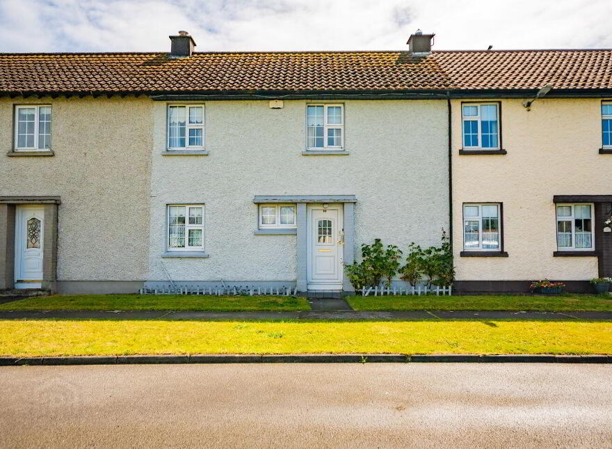 94 Derrygreenagh Park, Rochfortbridge, Rochfortbridge, N91D6C3 photo
