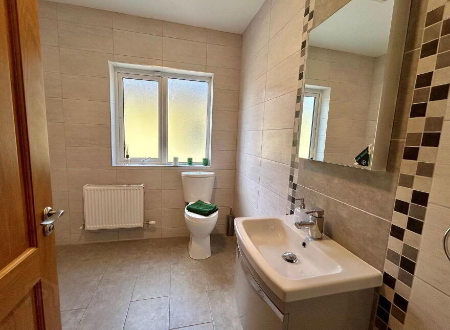 Killinaker, Rooskey, N41RF20