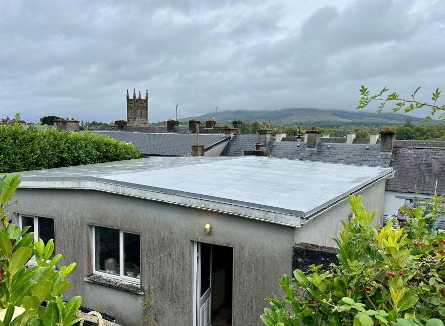 The Welcome Inn, Church Street, Drumshanbo, N41XT27