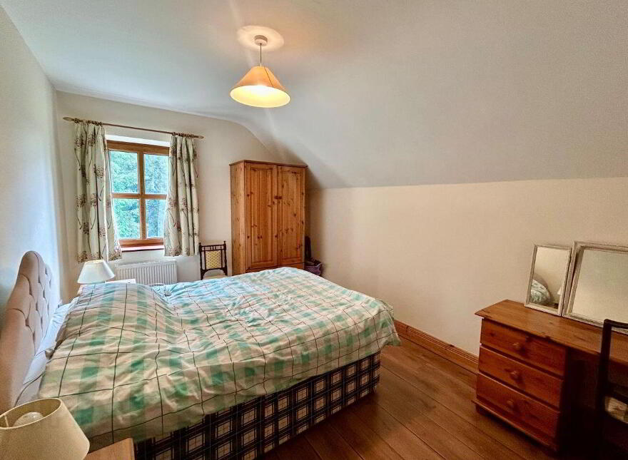 Tawnagh More, Mohill, N41FP79
