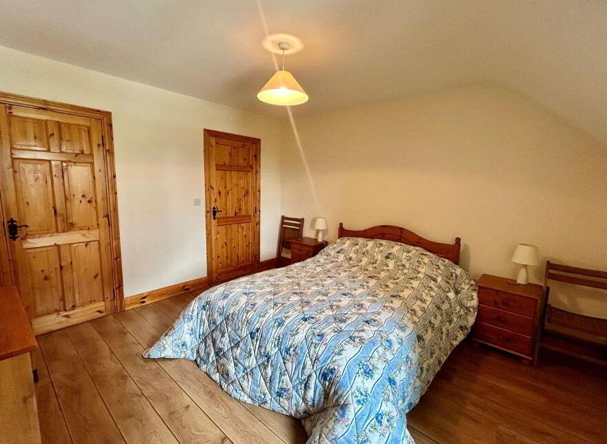 Tawnagh More, Mohill, N41FP79