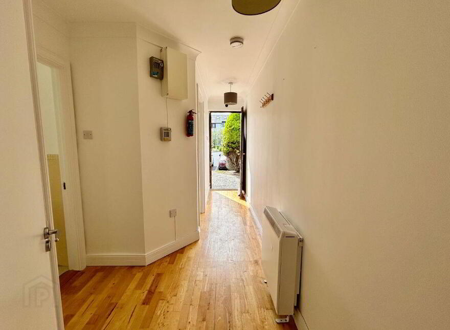 Apartment 4 Corry, Shannon Court, Carrick-On-Shannon, N41Y578