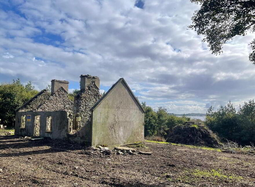 Taghnarra, Castlerea