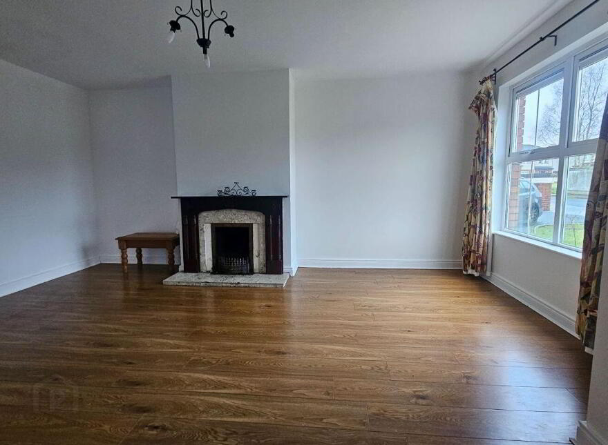 1 Spring Field, Castlerea, F45TF97