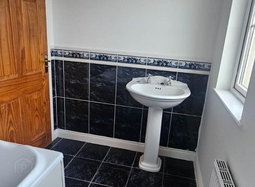 1 Spring Field, Castlerea, F45TF97