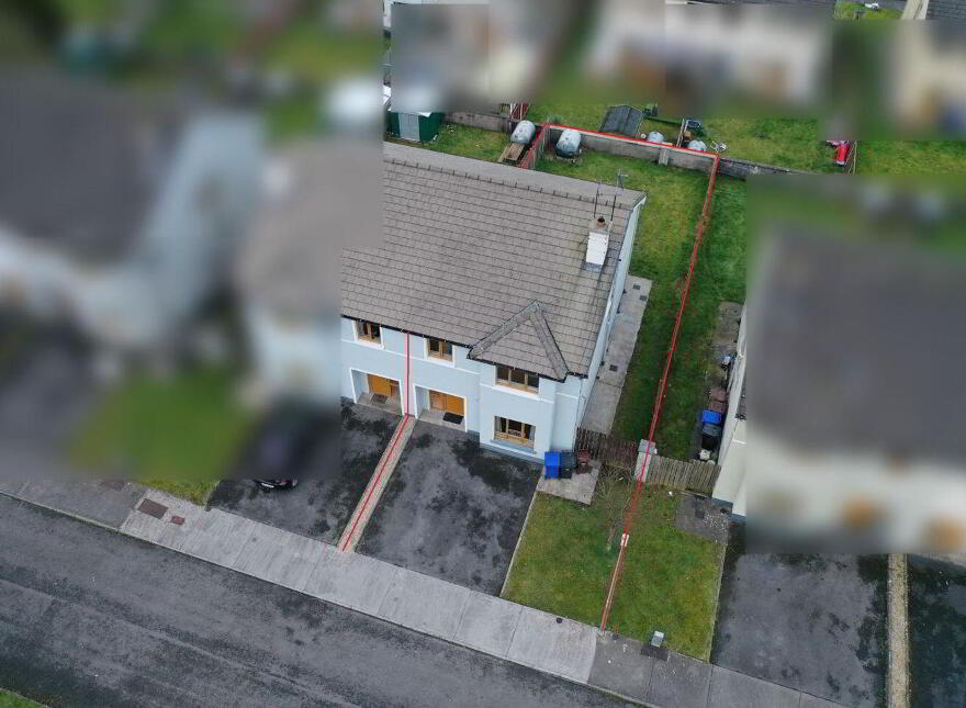 31 Woodstream, Castlerea, F45YK58