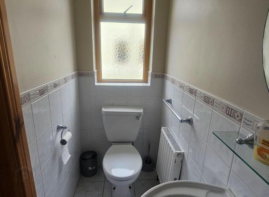 31 Woodstream, Castlerea, F45YK58