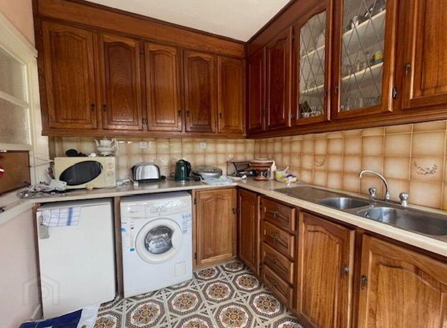Tarmun Road, Castlerea, F45VK03