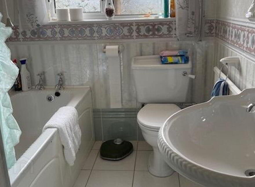 Tarmun Road, Castlerea, F45VK03