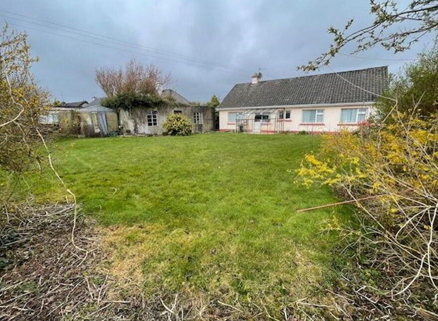 Tarmun Road, Castlerea, F45VK03