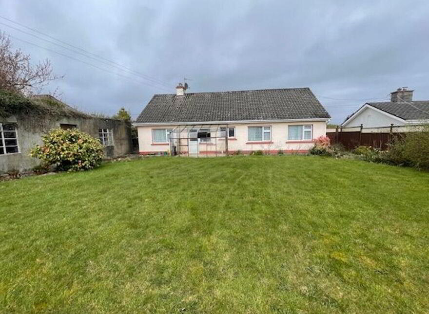 Tarmun Road, Castlerea, F45VK03