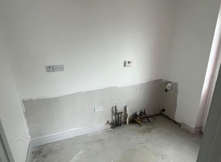 46 Kilkeevan Park, Castlerea, F45K268