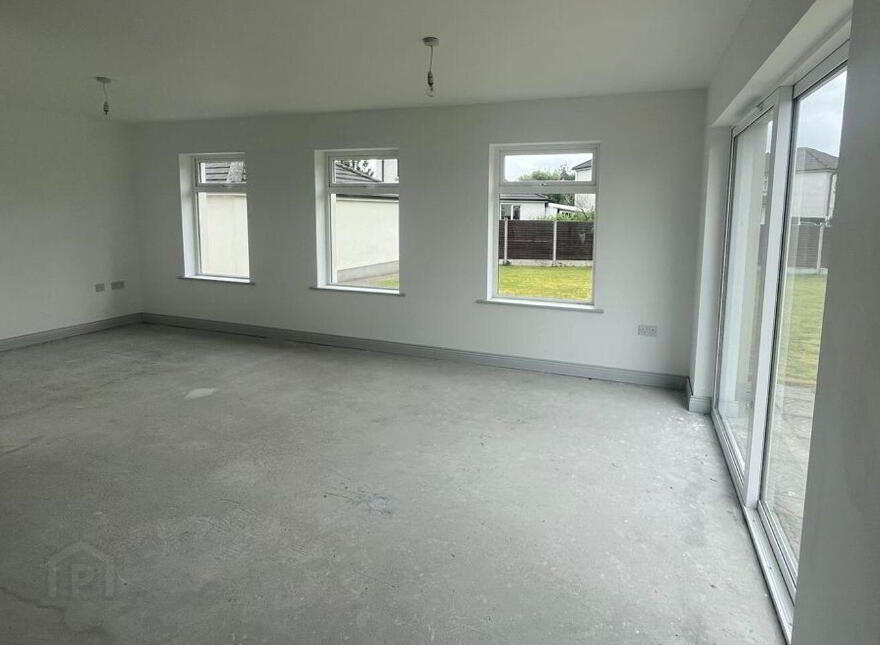 46 Kilkeevan Park, Castlerea, F45K268