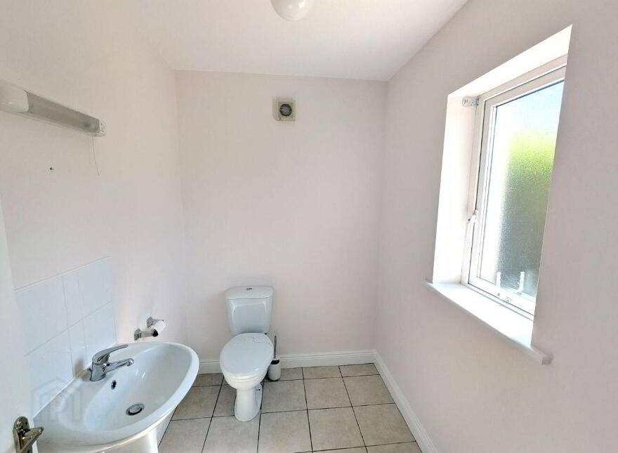 16 The Willows, Wellingtonbridge, Y35N660