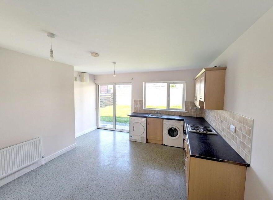 16 The Willows, Wellingtonbridge, Y35N660