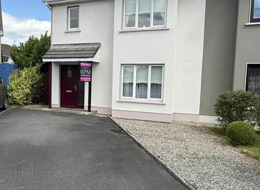 11 Woodfield Green, Newcastle West, V42WK80 photo