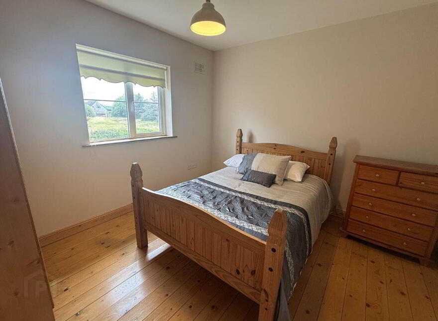 11 Woodfield Green, Newcastle West, V42WK80