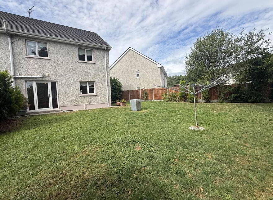 11 Woodfield Green, Newcastle West, V42WK80