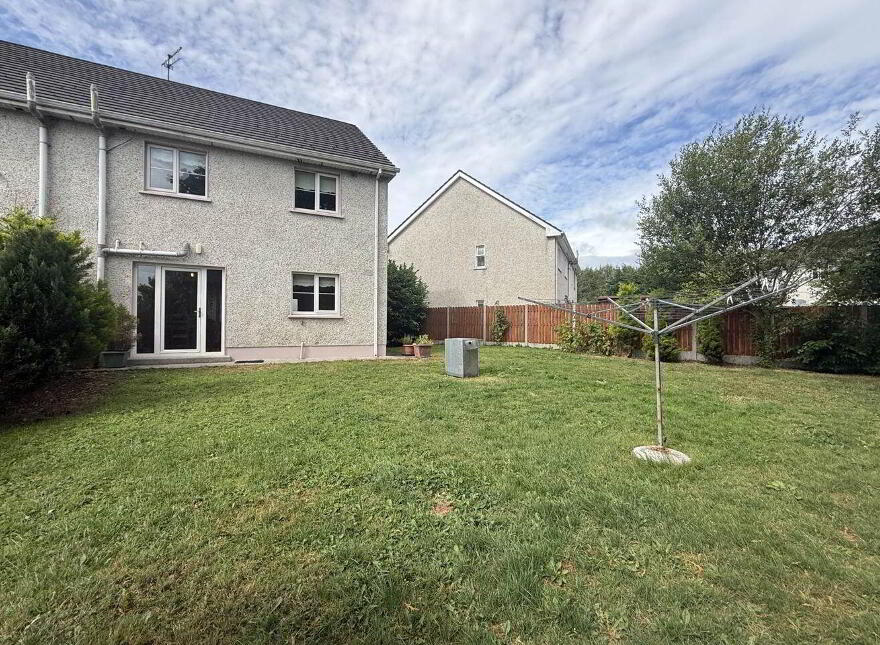 11 Woodfield Green, Newcastle West, V42WK80