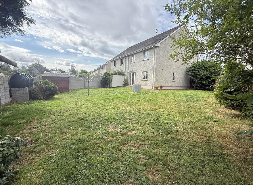 11 Woodfield Green, Newcastle West, V42WK80