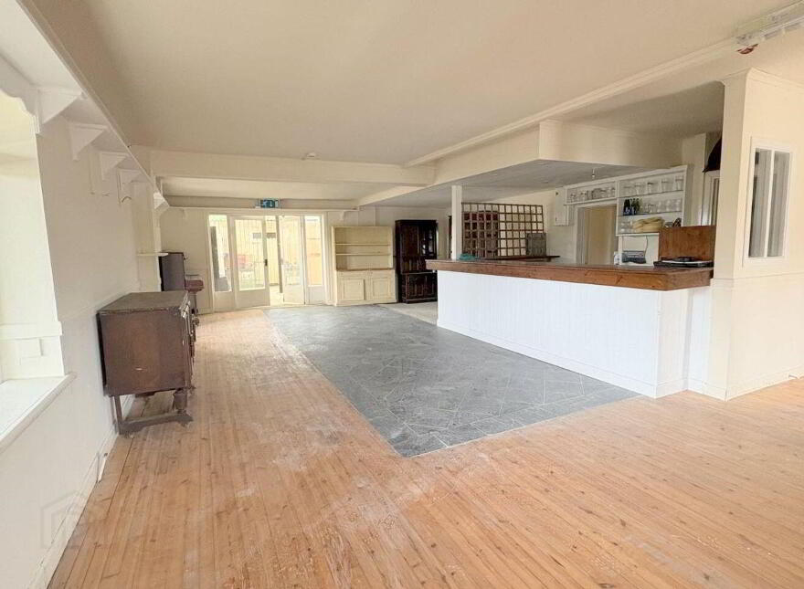 Cloonmore, Tarmonbarry, Tarmonbarry, N39KX98