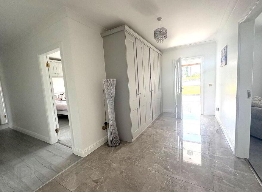 Tully Hall, Tully, Longford Town, N39VR70