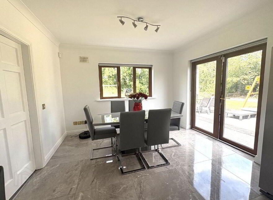 Tully Hall, Tully, Longford Town, N39VR70