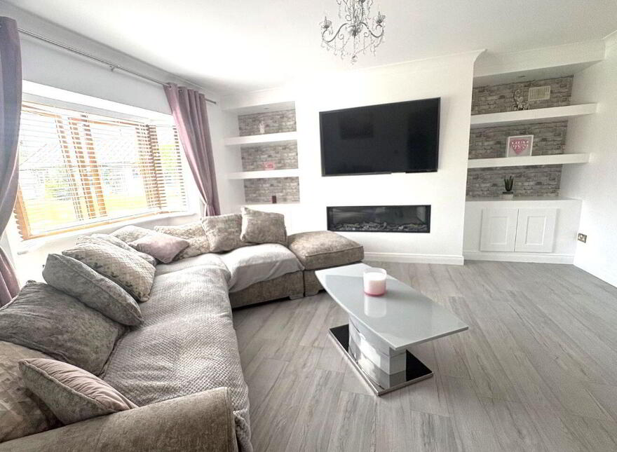 Tully Hall, Tully, Longford Town, N39VR70