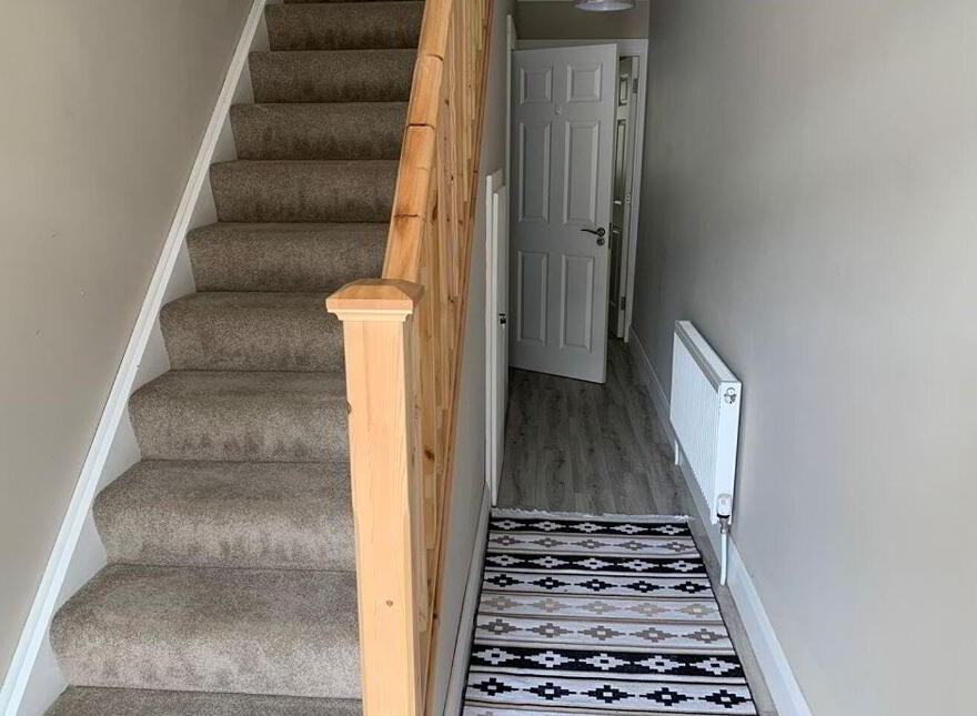 Moore Street, Loughrea, H62V489