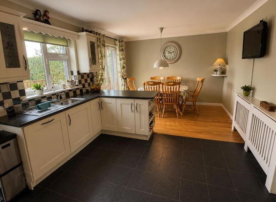 64 Hazelwood, Loughrea, H62YY77