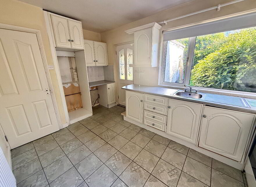 28 Seventree Road, Waterside, Derry, BT47 5QH