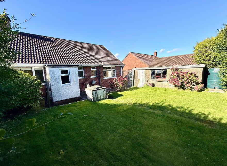 28 Seventree Road, Waterside, Derry, BT47 5QH