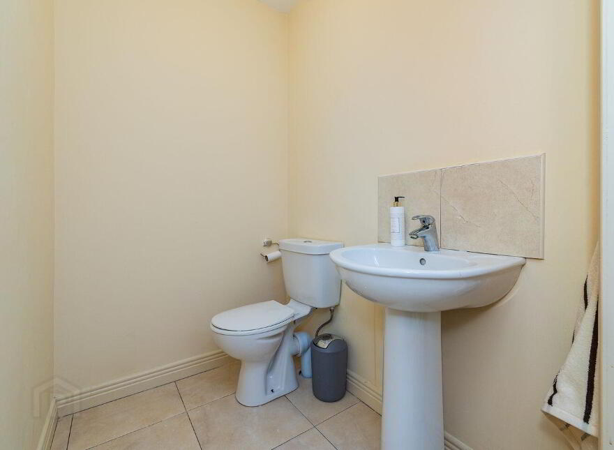 27 Pomeroy Park, Rathangan, R51NW92