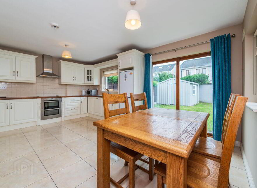 27 Pomeroy Park, Rathangan, R51NW92
