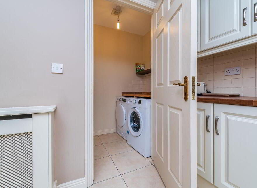 27 Pomeroy Park, Rathangan, R51NW92