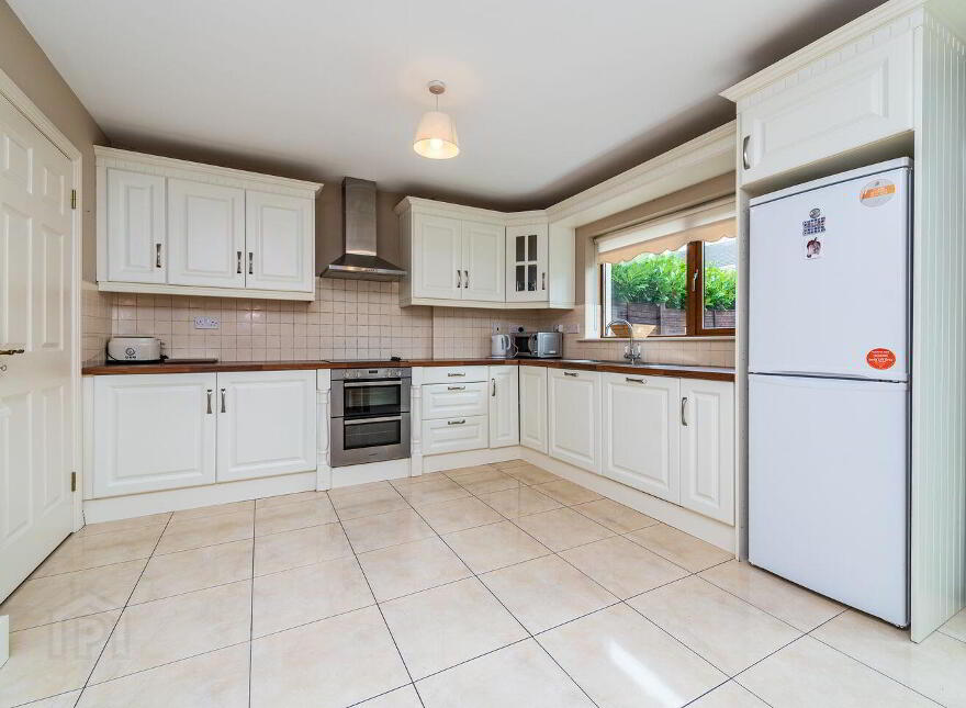 27 Pomeroy Park, Rathangan, R51NW92